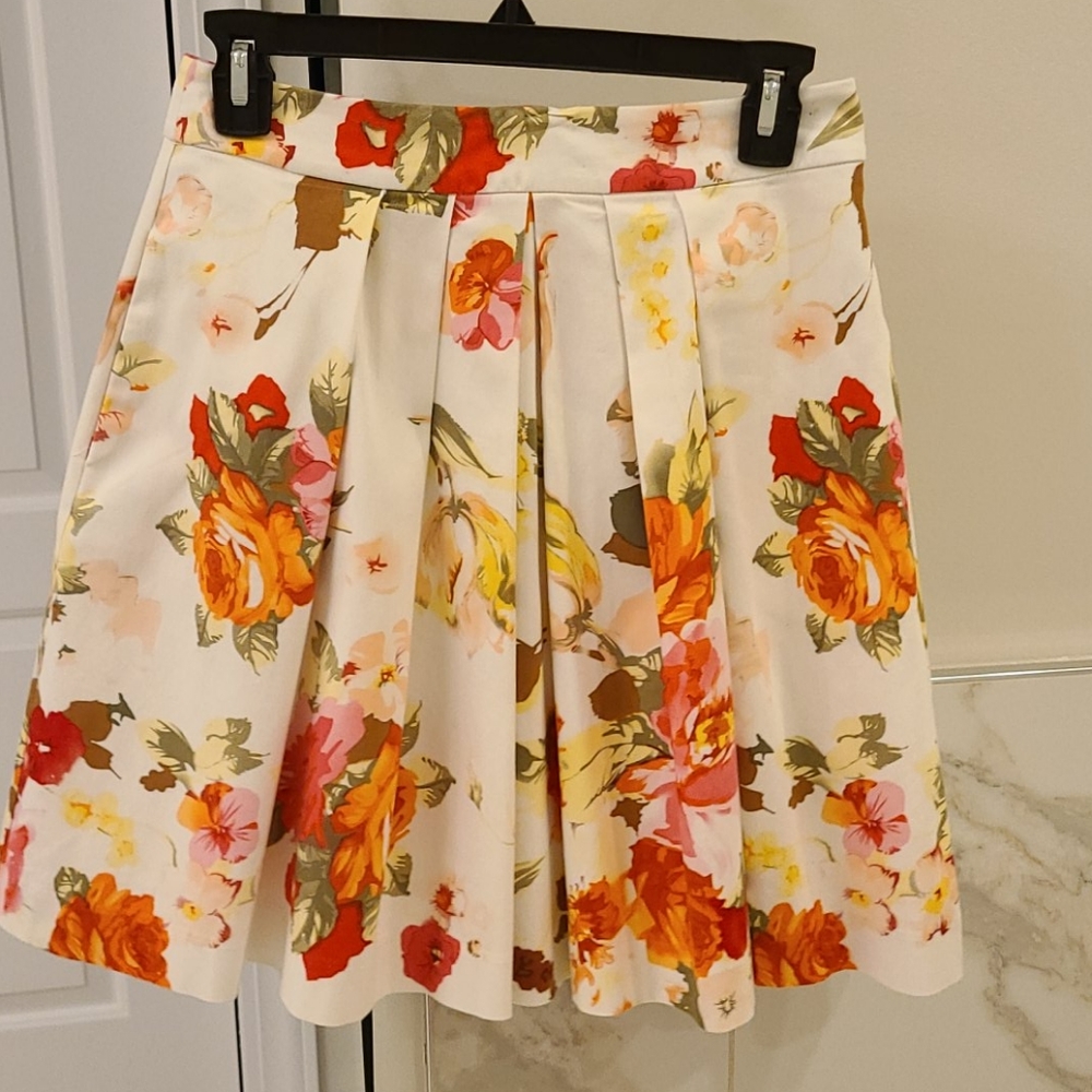 Boston Proper knee length skirt